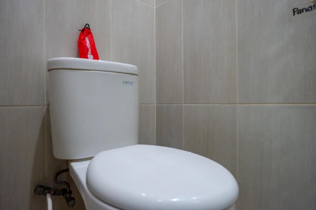 RedDoorz @ Hotel Bravo Pantai Kamali Bau Bau Baubau Zewnętrze zdjęcie